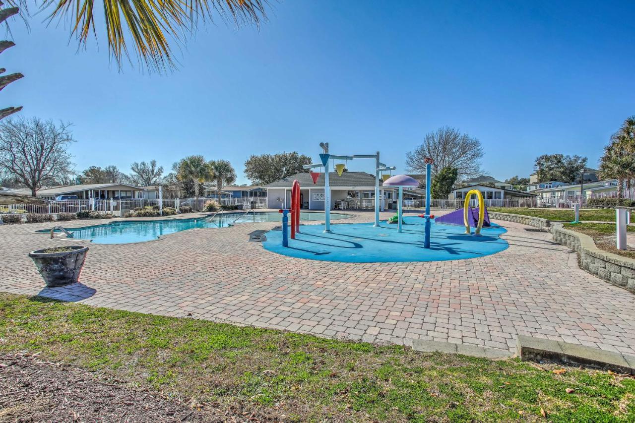 Holiday home With Deck 1 Mi To Surfside Access! Myrtle Beach