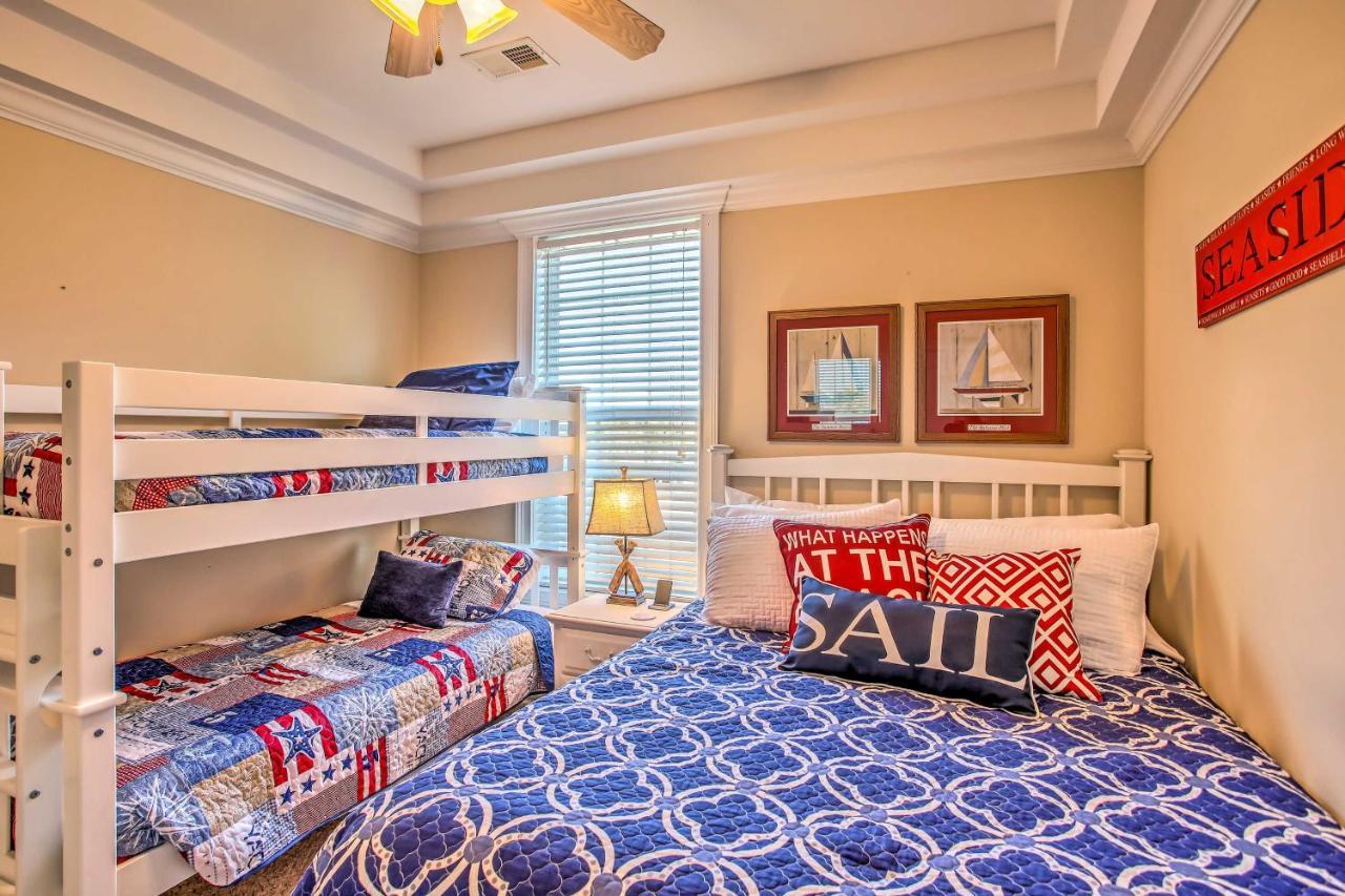 With Deck 1 Mi To Surfside Access! Holiday home Myrtle Beach