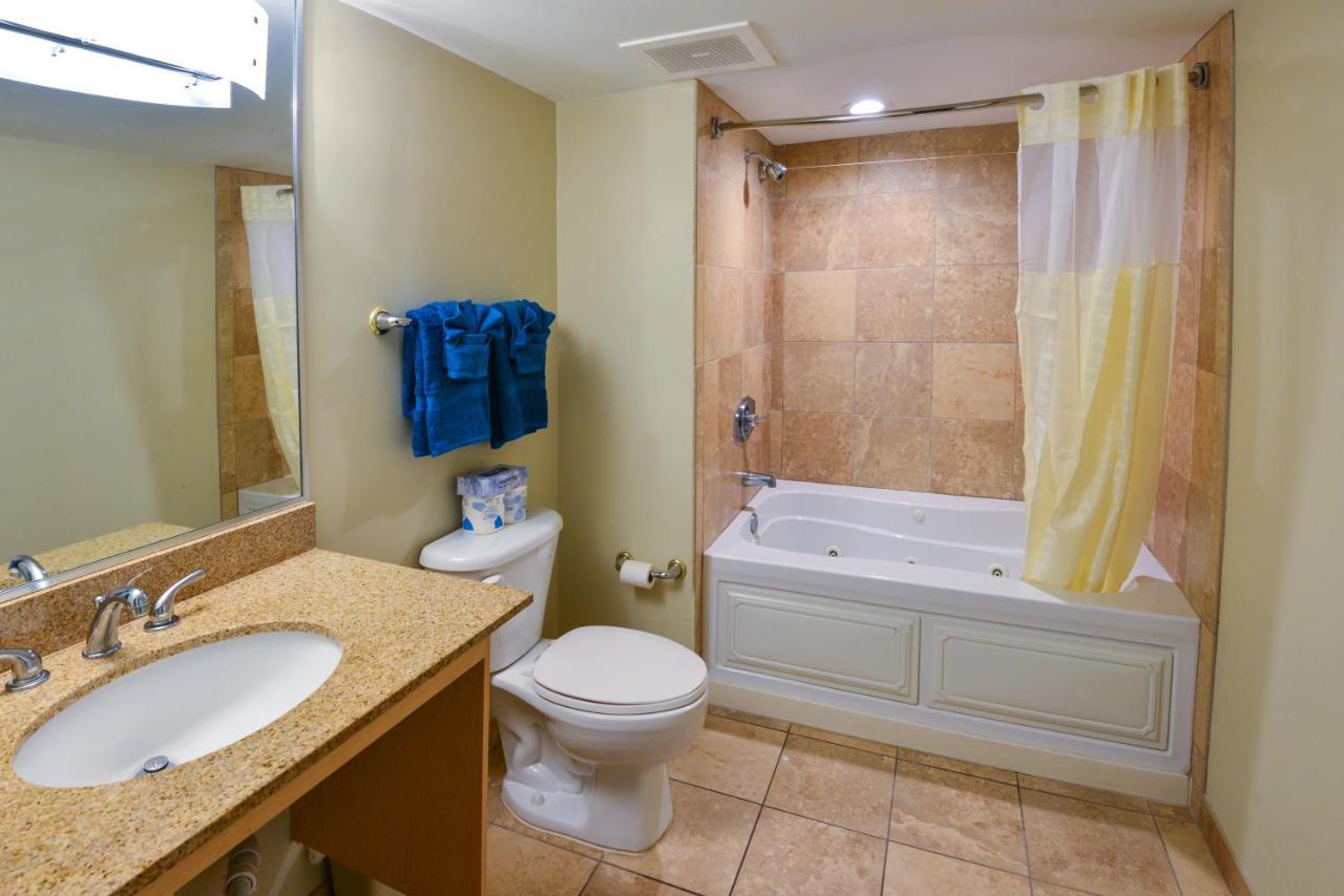 Aparthotel Deluxe Ocean Front Two-bedroom In Sandy Beach