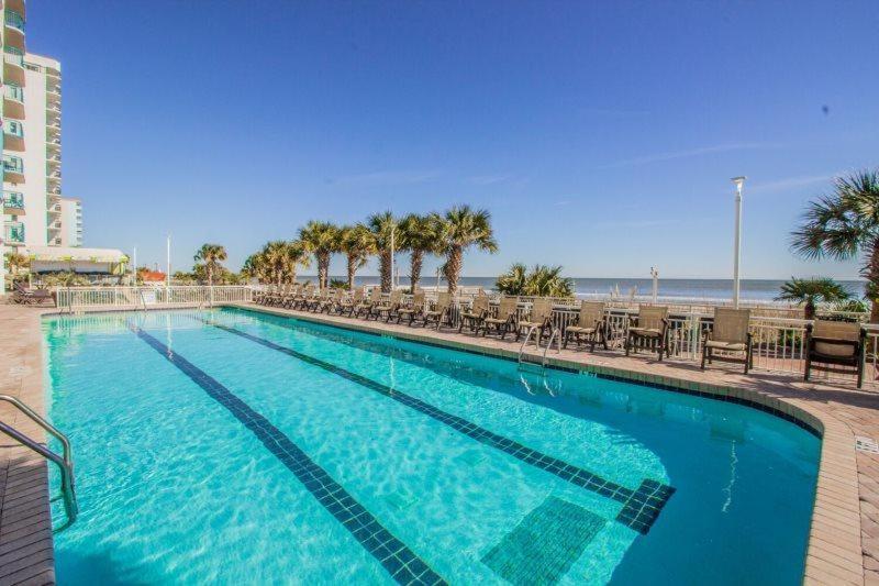Spectacular Ocean Front Real 1 Bedroom Condo, 2 Ba Aparthotel