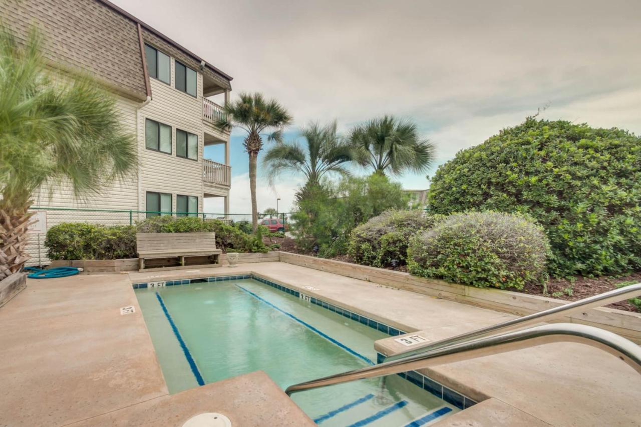 2 Bedroom Ocean Forest Steps Away From Pristine Sandy Beaches