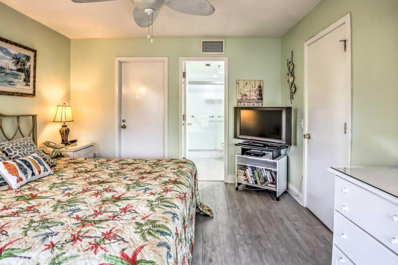 Beautiful Lakefront Short Walk To Beach! Apartment Myrtle Beach