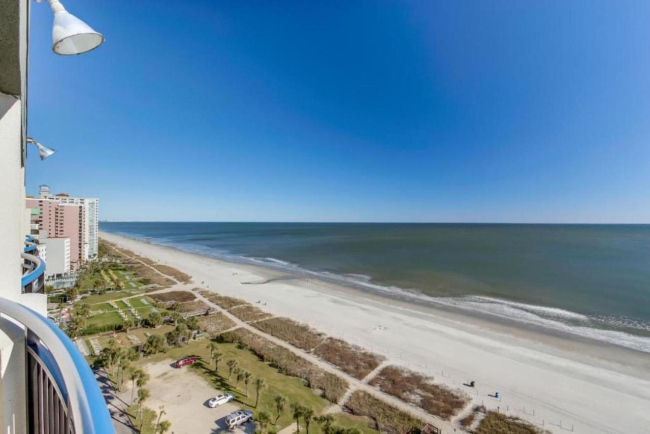 Boardwalk Beachfront Apartment *