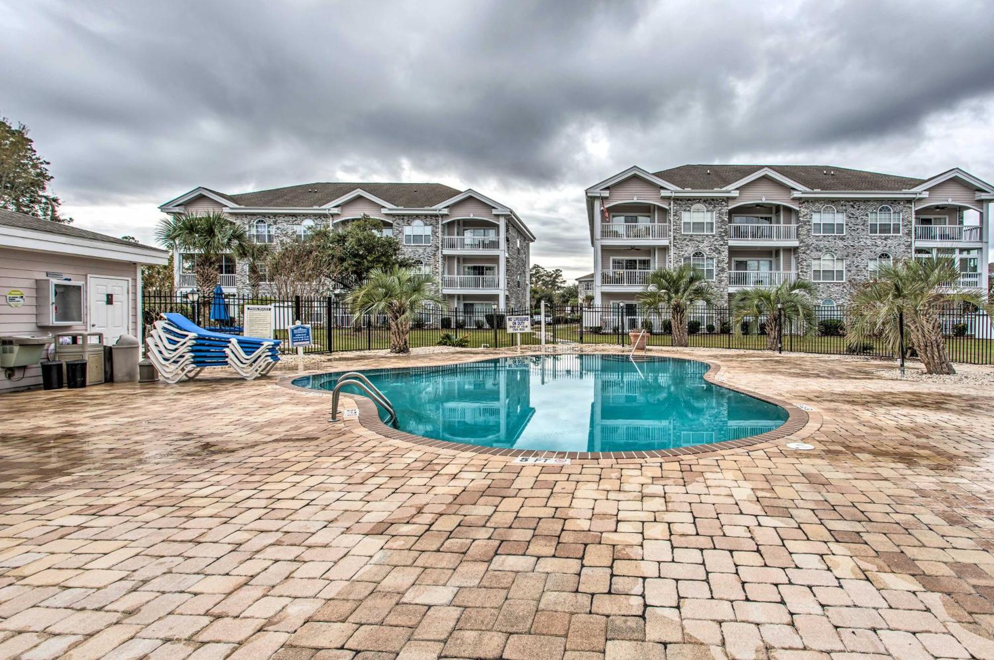 Myrtlewood Golf With Pool Access