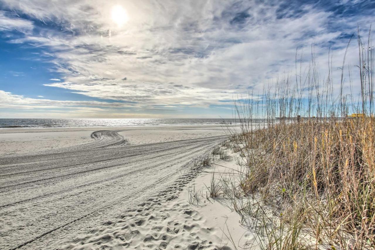 Beautiful Lakefront Short Walk To Beach! Apartment Myrtle Beach