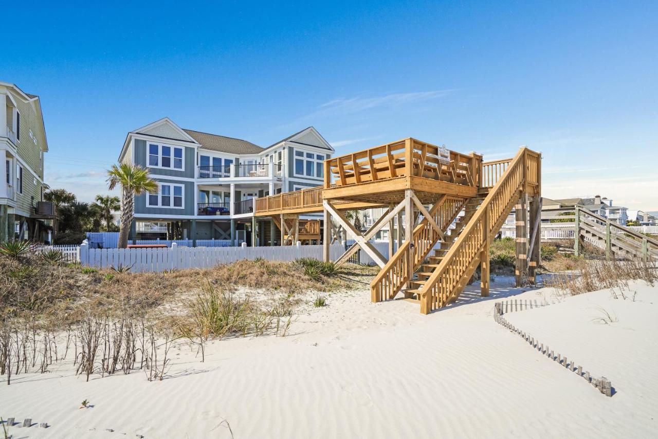 Holiday home Ocean Breeze - Ocean Front, 7 Bedroom