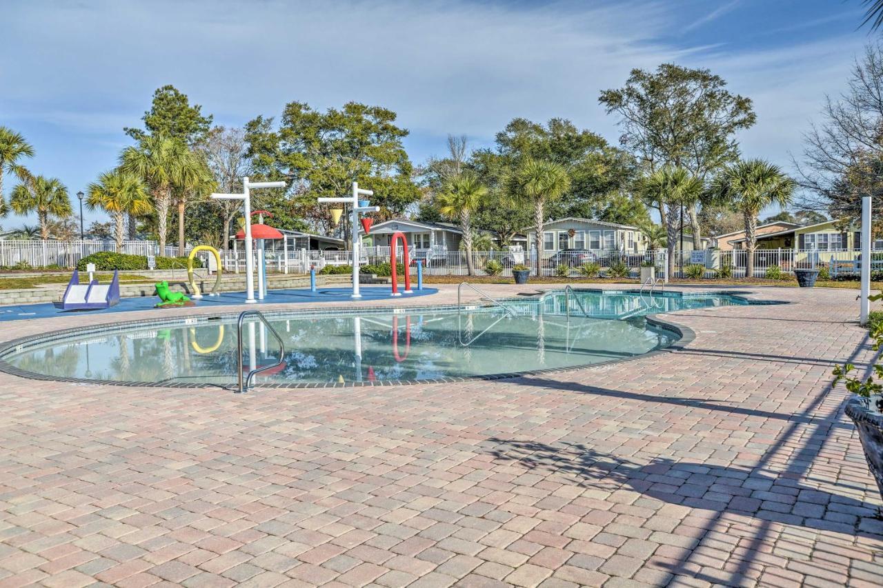 Surfside With Pool Access Walk To Beach! *