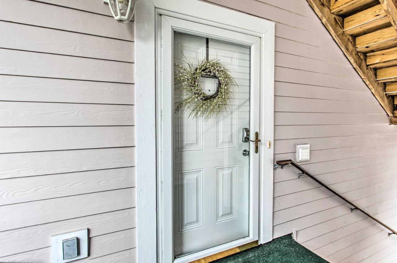Myrtlewood Golf With Pool Access Apartment