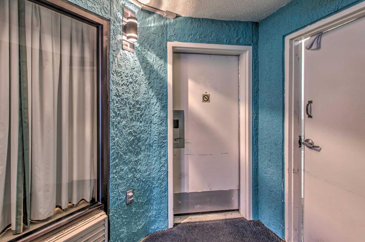 Apartment Breezy Landmark With Oceanfront Lanai! Myrtle Beach