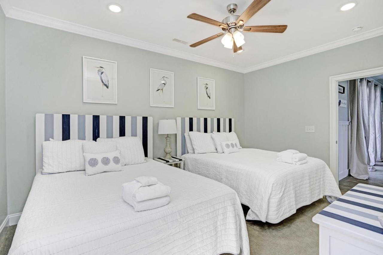 Holiday home Ocean Breeze - Ocean Front, 7 Bedroom Myrtle Beach