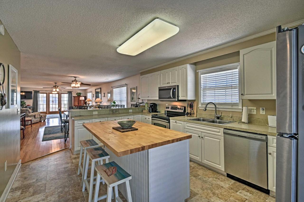 Murrells Inlet With 3 Decks - 1 Block To Beach! *