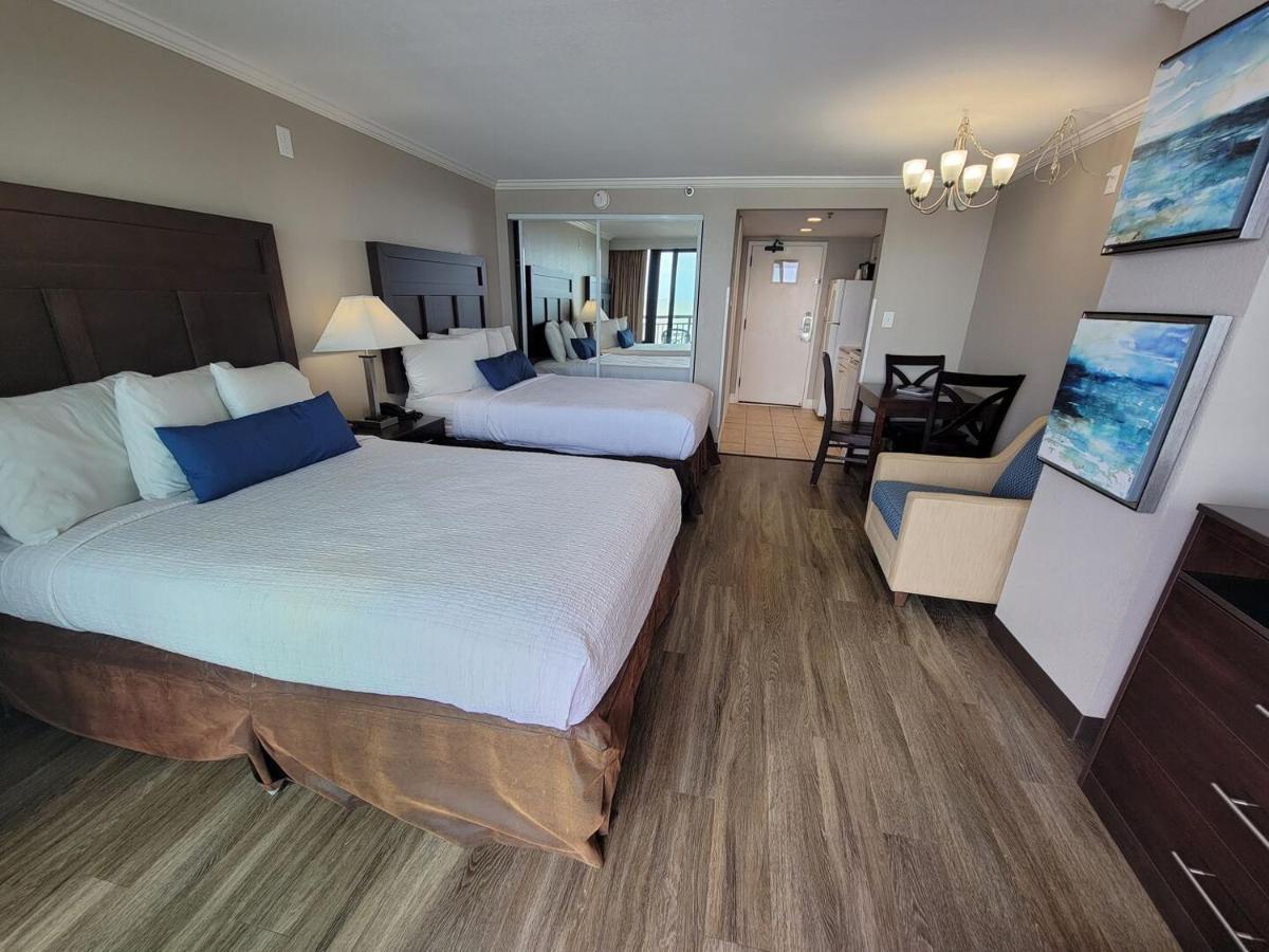 Direct Oceanfront Caravelle 615 Sleeps 4 Guests *