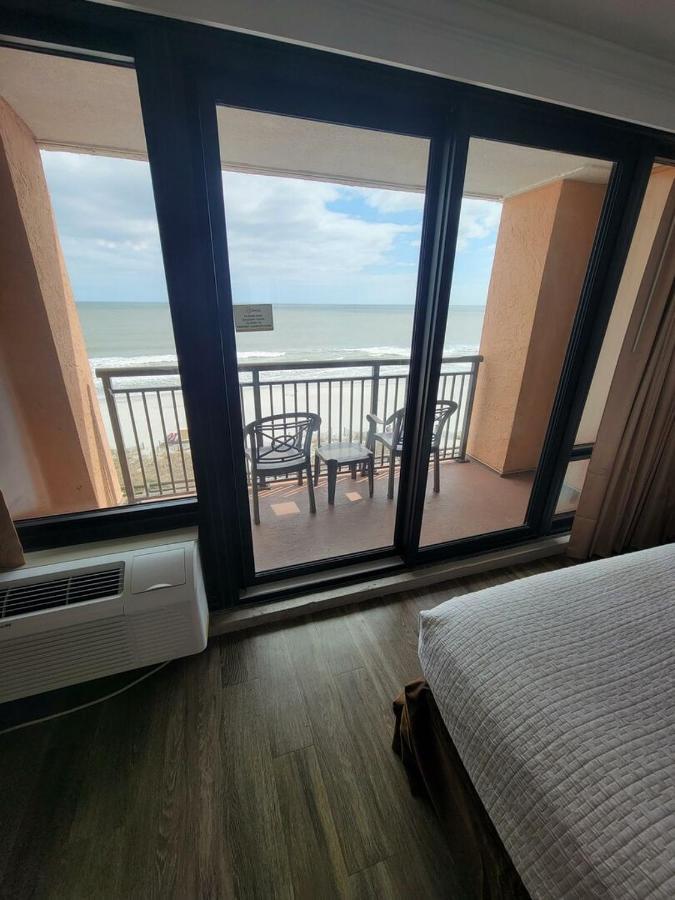 Direct Oceanfront Caravelle 615 Sleeps 4 Guests Holiday home Myrtle Beach