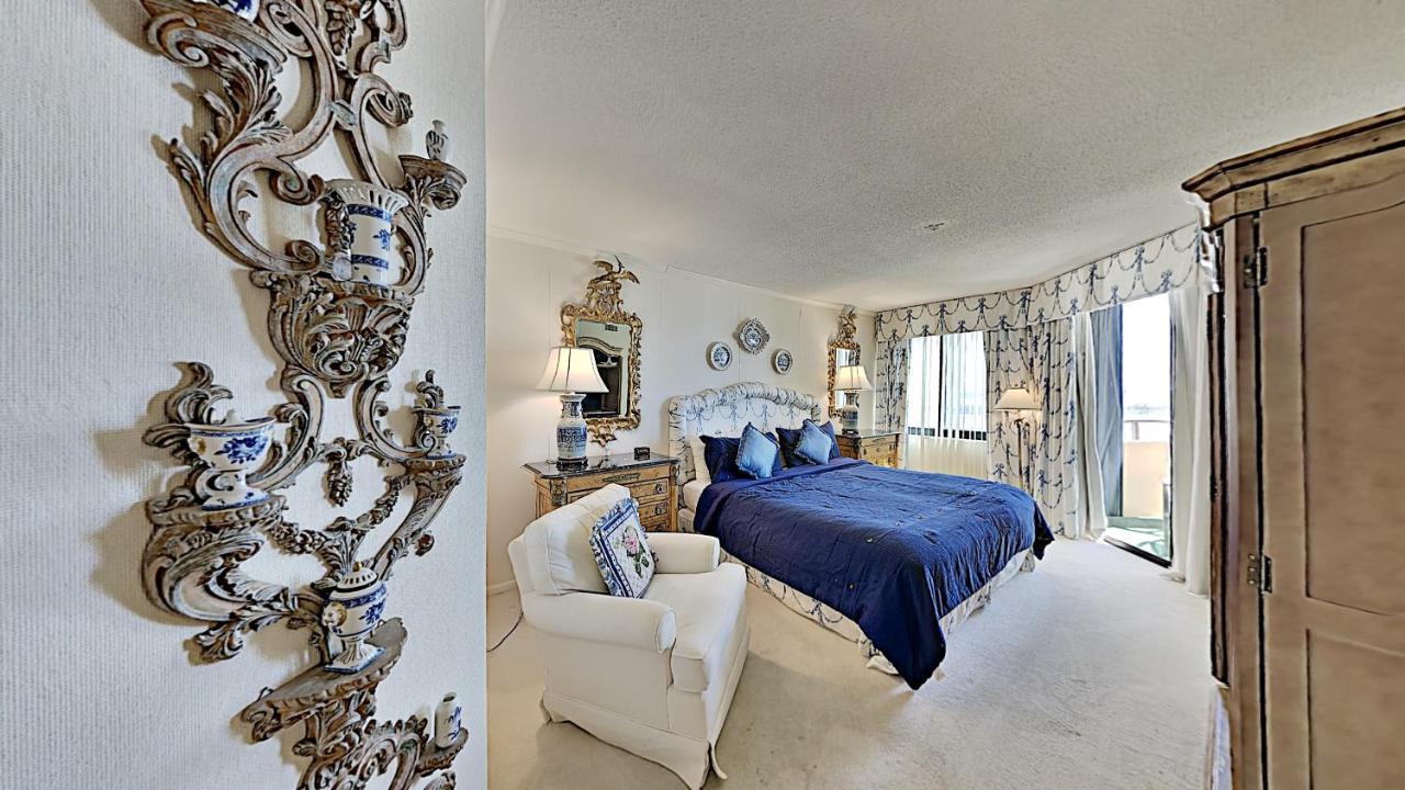 Sophisticated Oceanfront Private Balcony Myrtle Beach