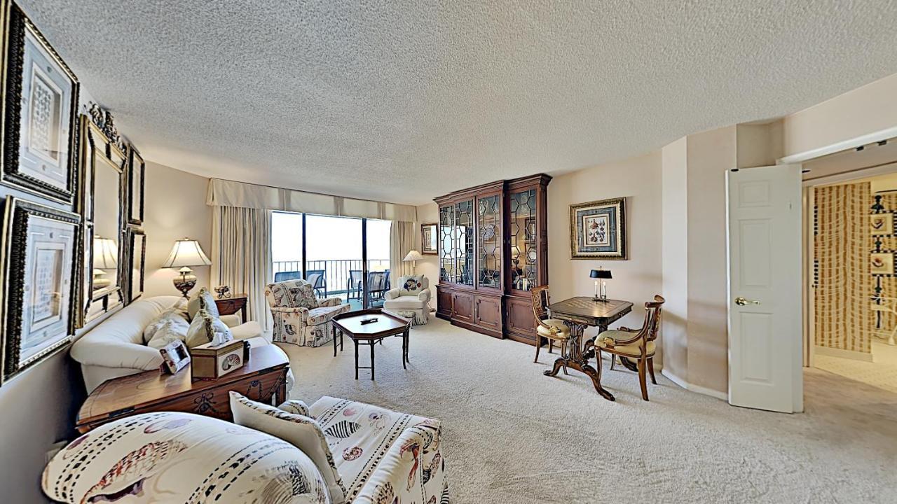 Holiday home Sophisticated Oceanfront Private Balcony