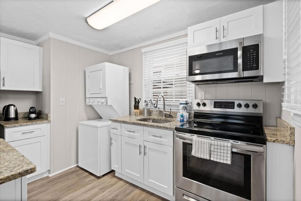 Apartment Viagem Bright 2br With Patio And Parking