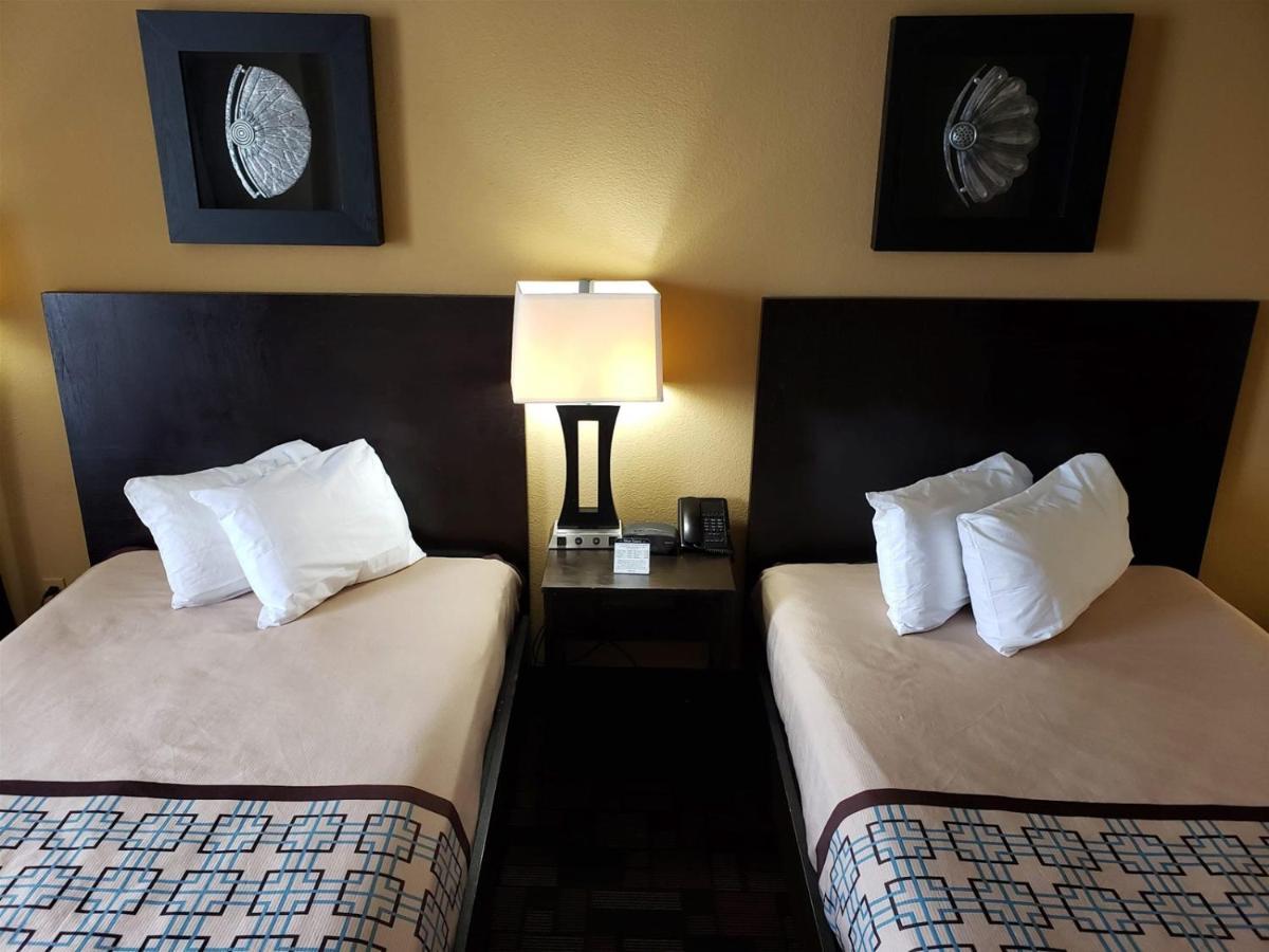 Unit 1111 At Sun N Sand