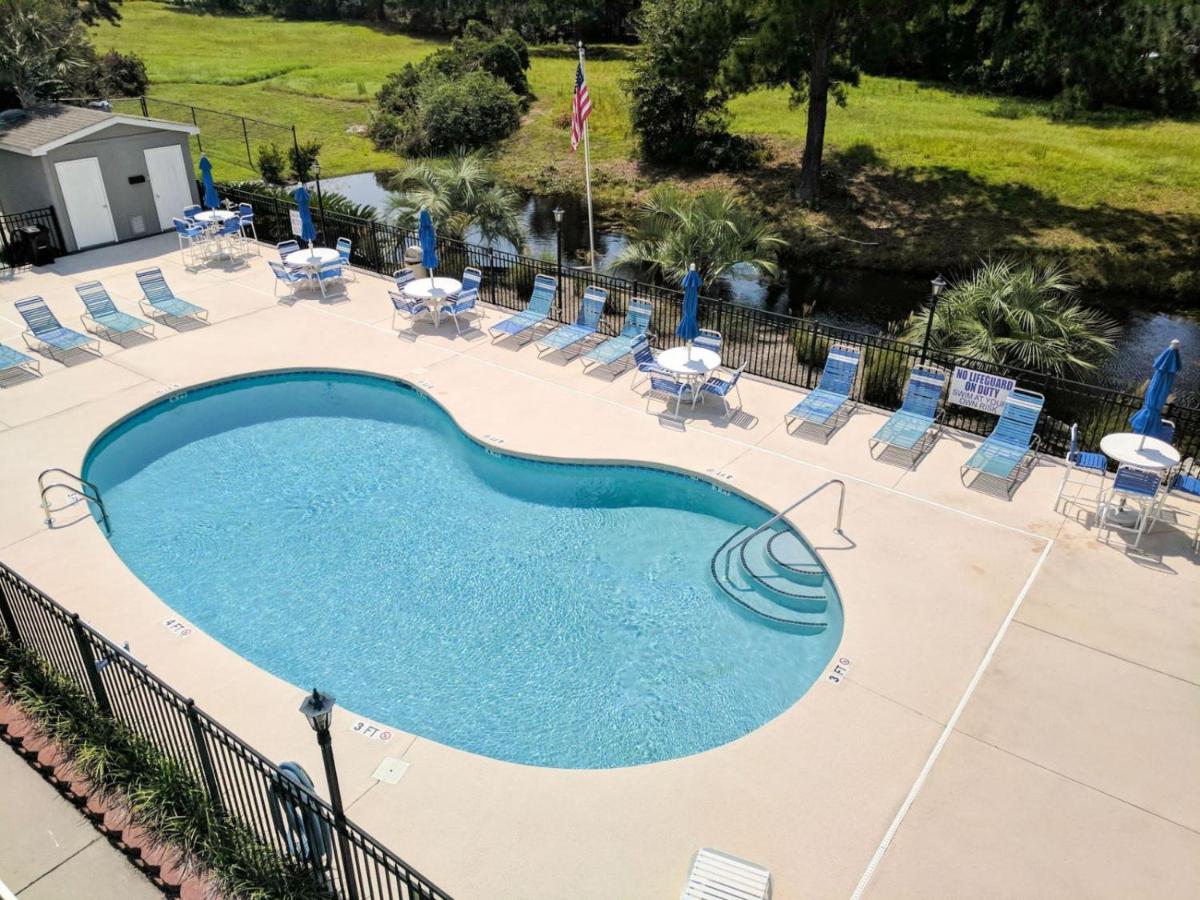 Apartment Golf Colony 14-E