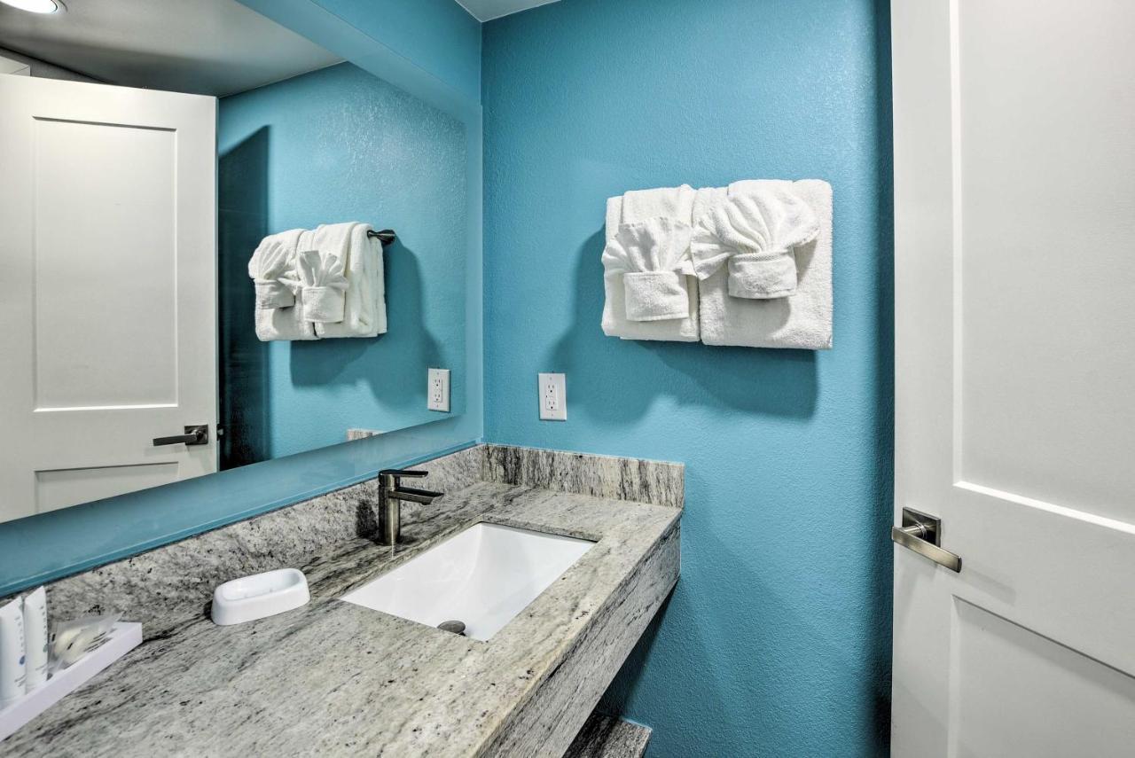 Oceanfront Myrtle Beach Condo With Resort Perks *