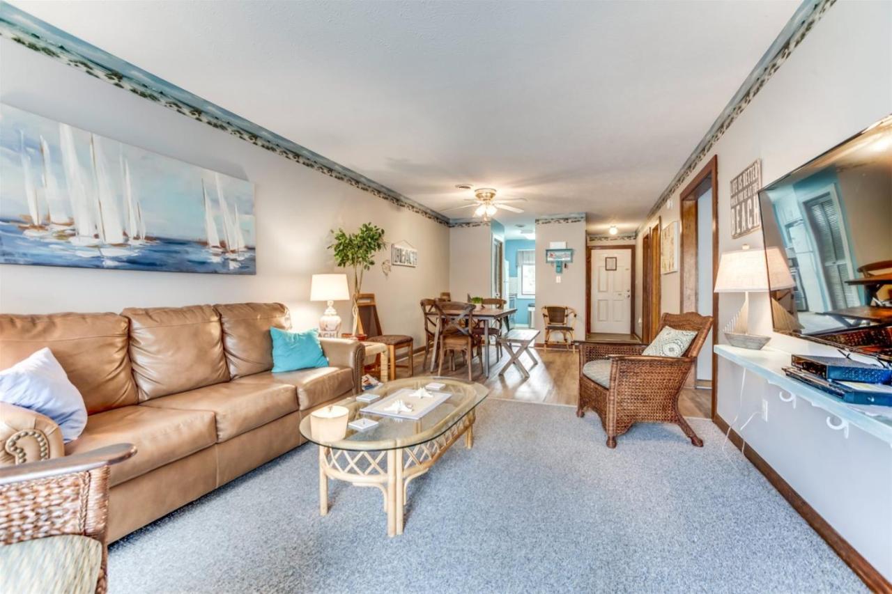 Shipwatch Pointe M-103 Holiday home *