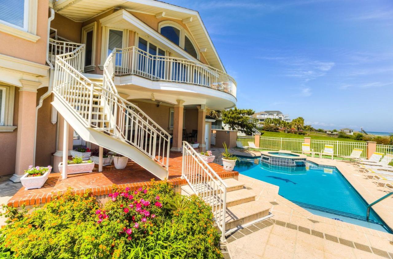 Oceanfront Pool Hot Tub Kitchen Washer Dryer Downtown Holiday home Myrtle Beach