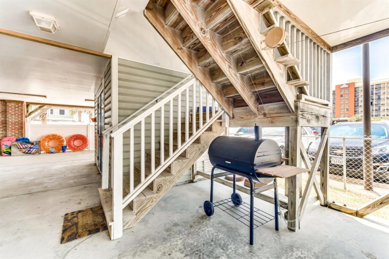 An Amazing Surfside Escape Holiday home