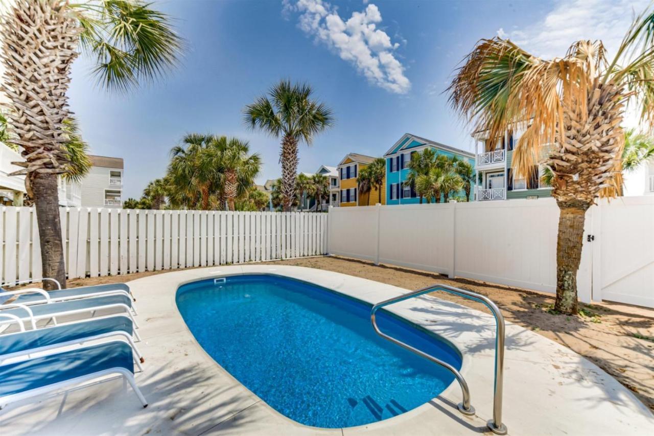 Holiday home An Amazing Surfside Escape