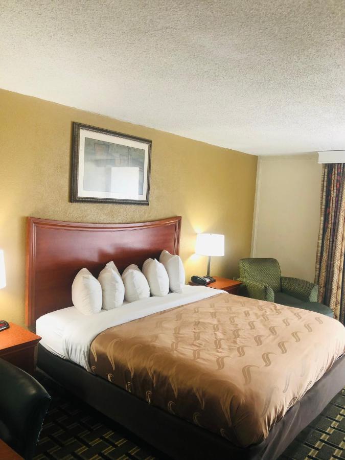 Quail And - Myrtle Hotel 3*