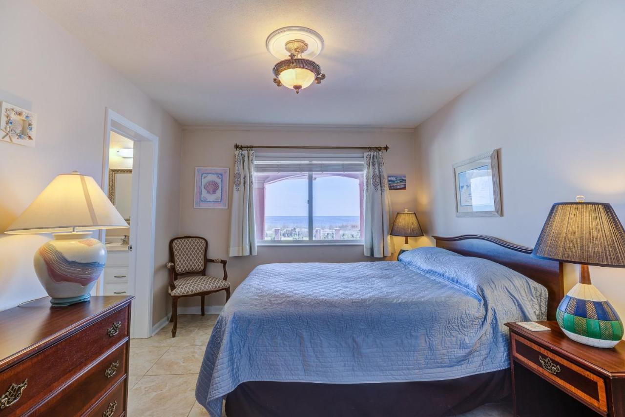 Oceanfront Pool Hot Tub Kitchen Washer Dryer Downtown