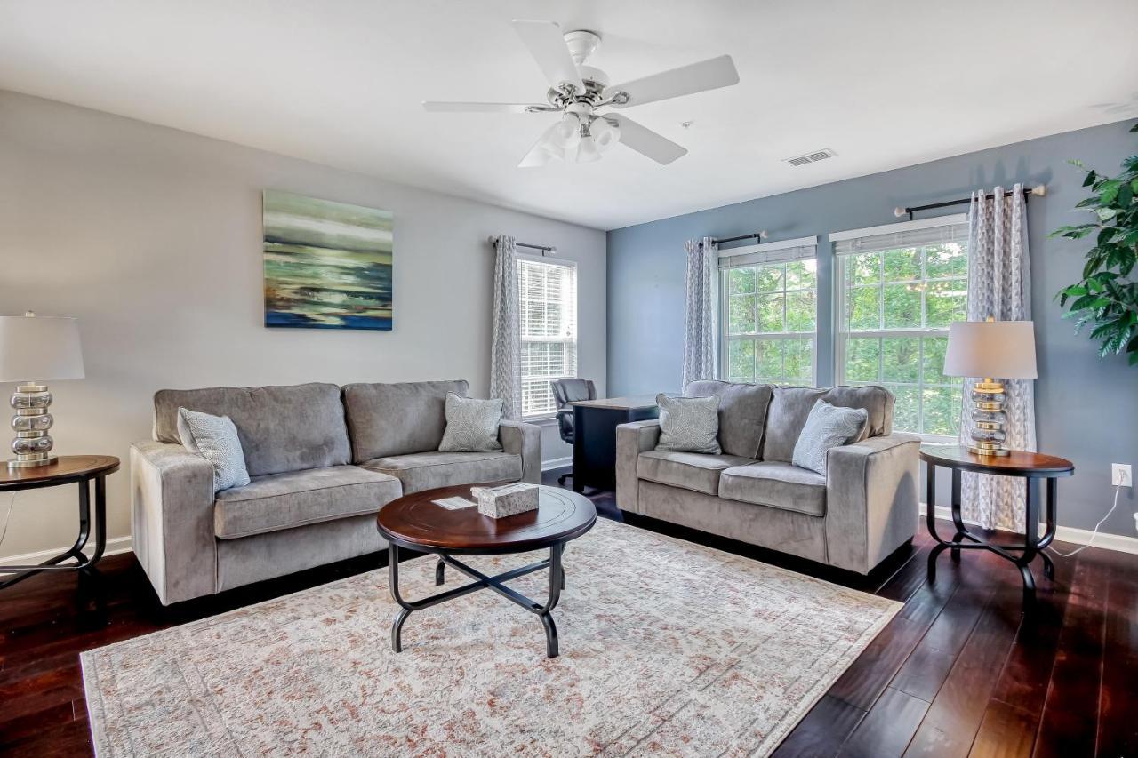 Apartment River Oaks Retreat *
