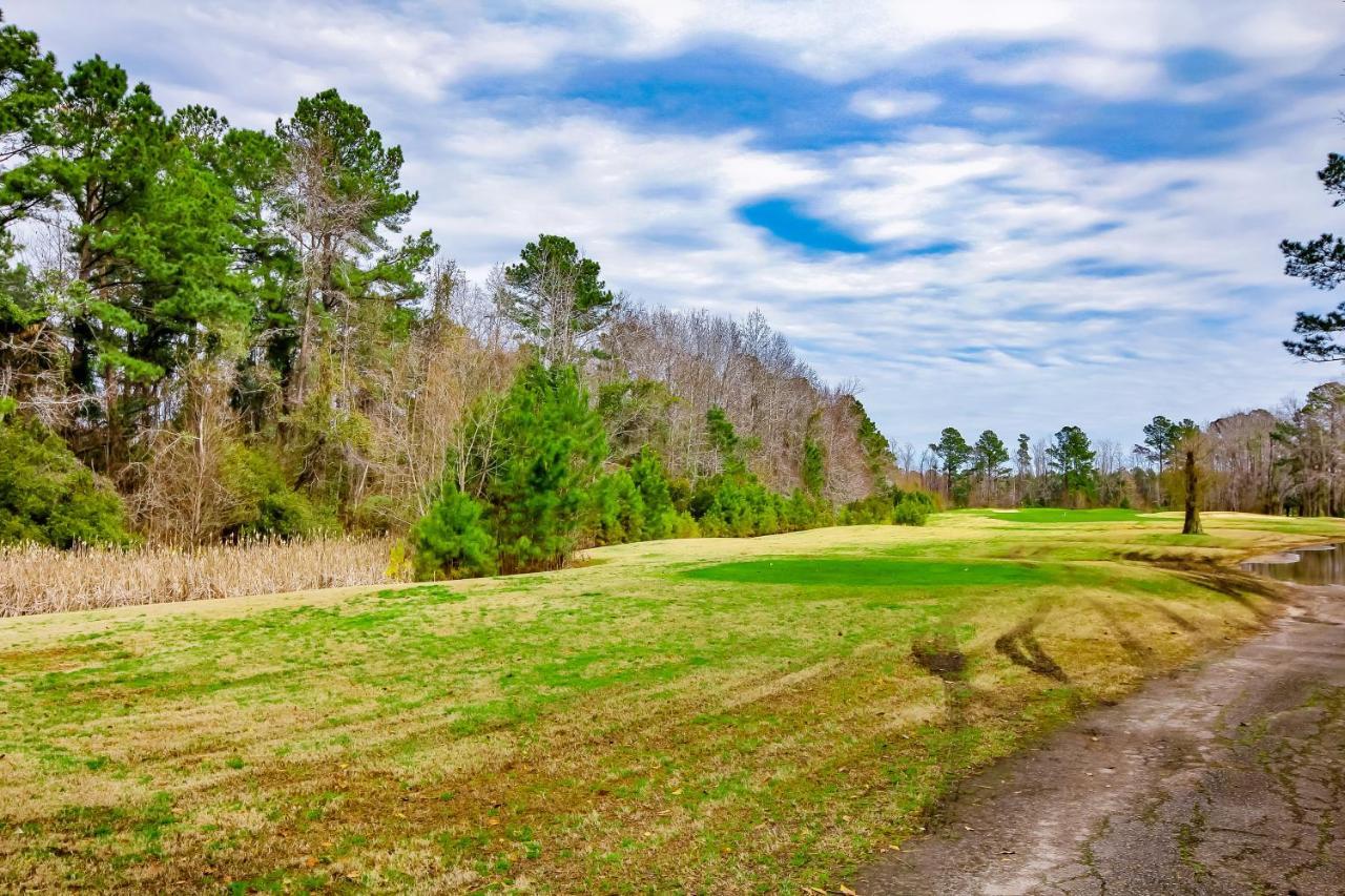 River Oaks Retreat