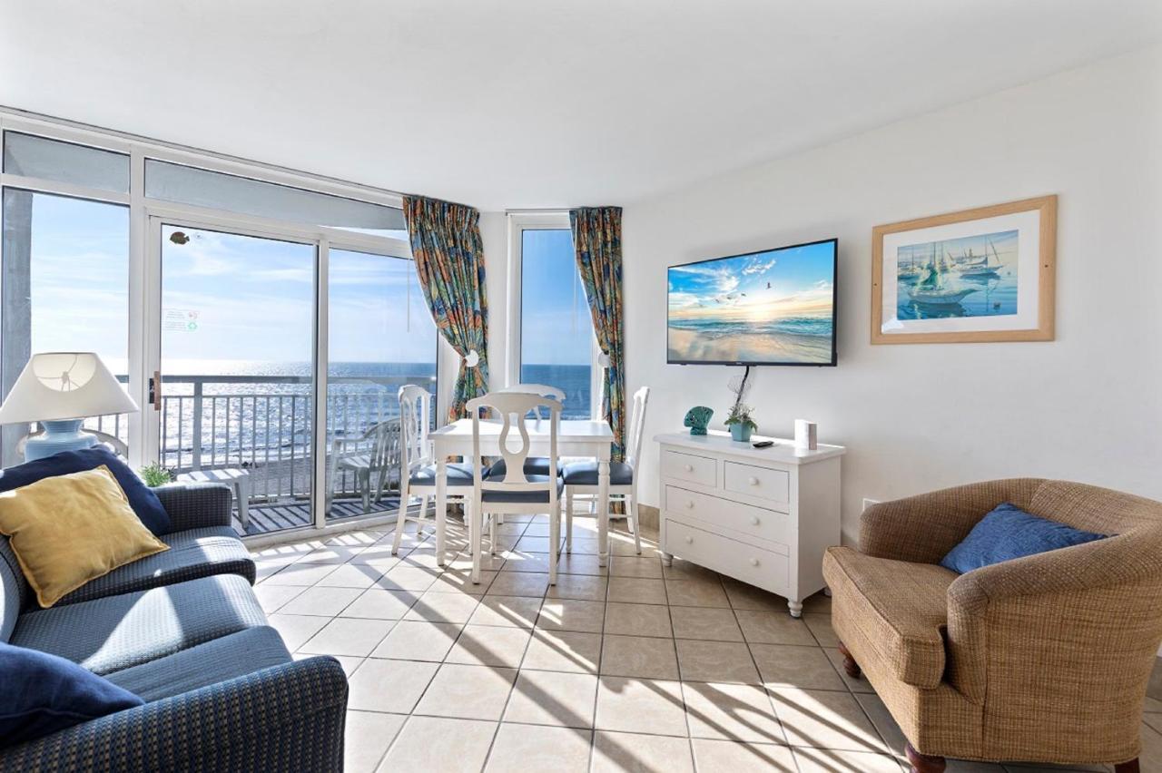 Oceanfront With Private Balcony