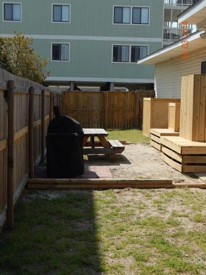 Cherry Grove Beach Bungalow #2 *