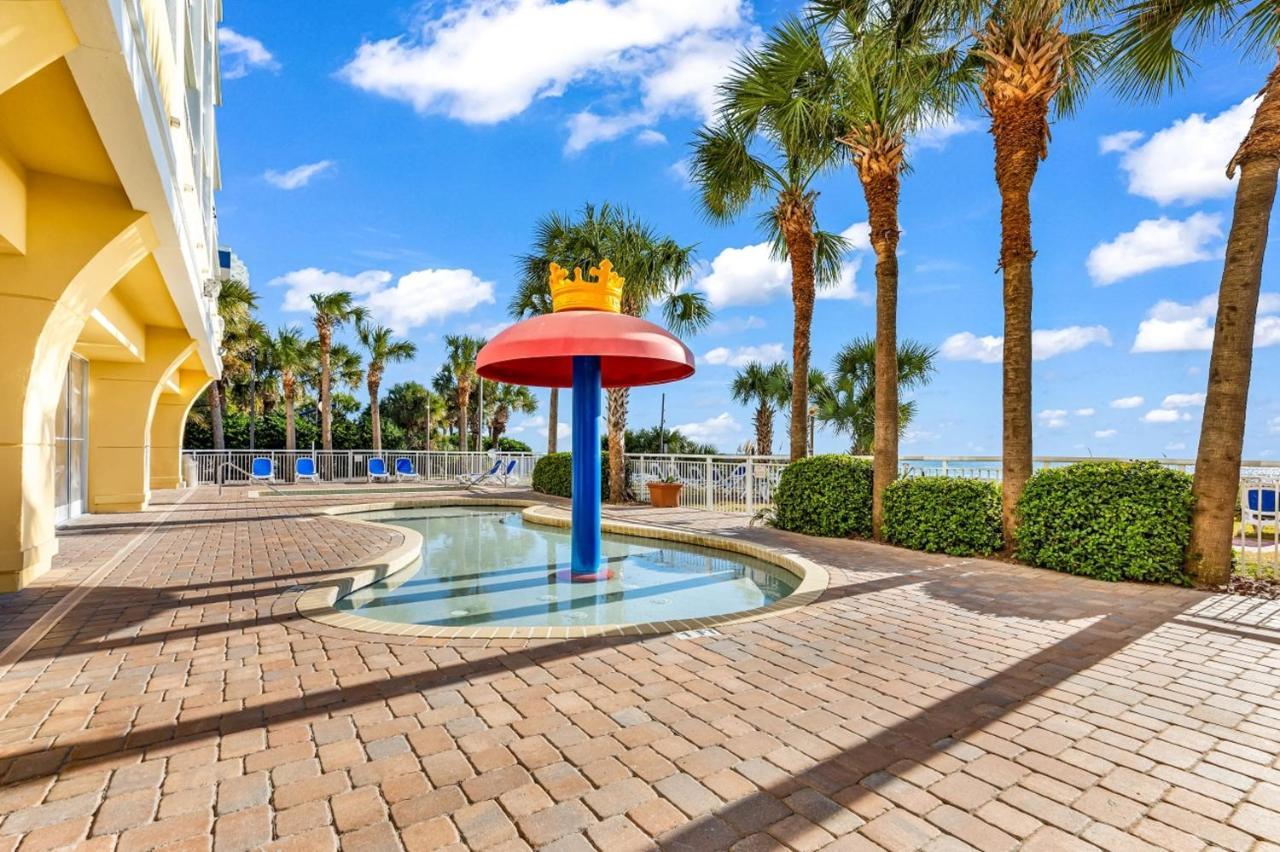 Hosteeva Beachfront With Private Balcony *