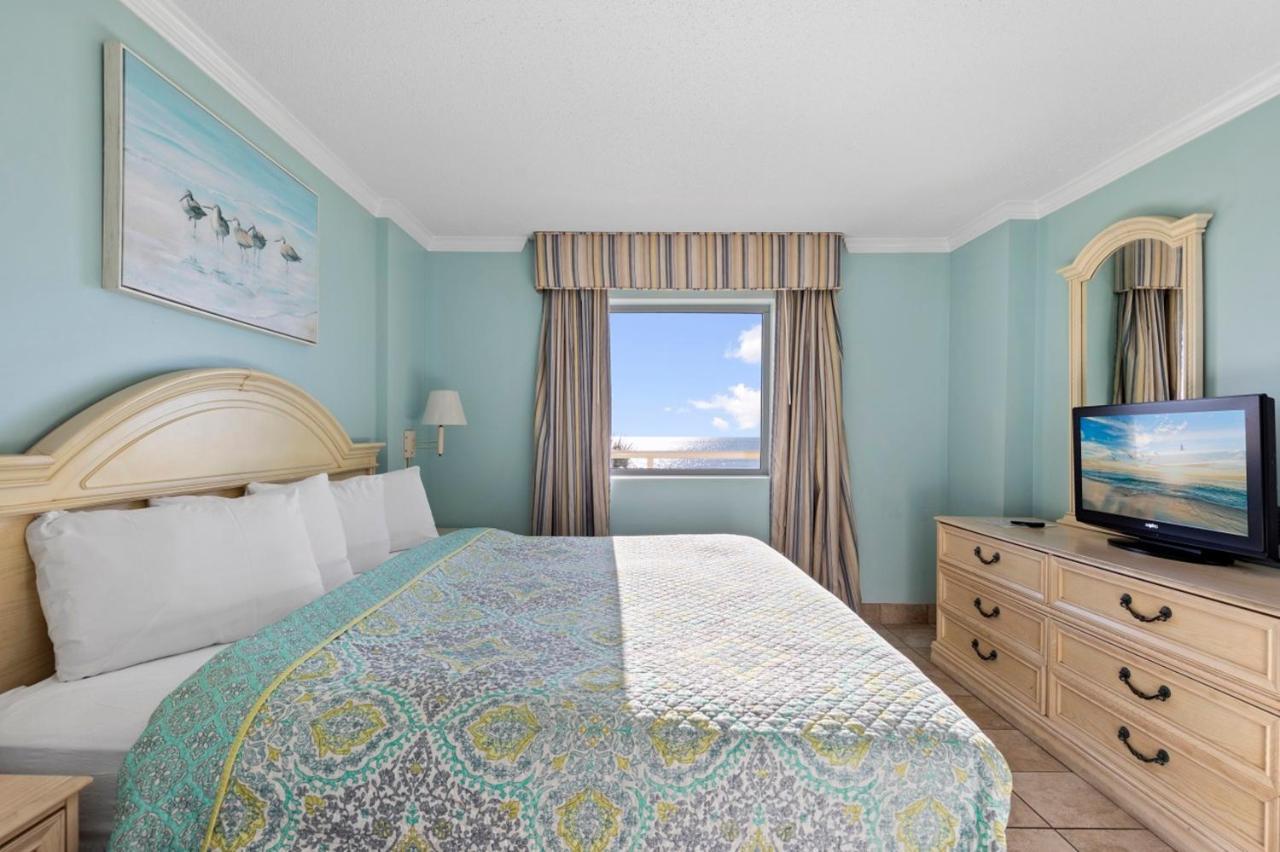 Hosteeva Beachfront With Private Balcony *