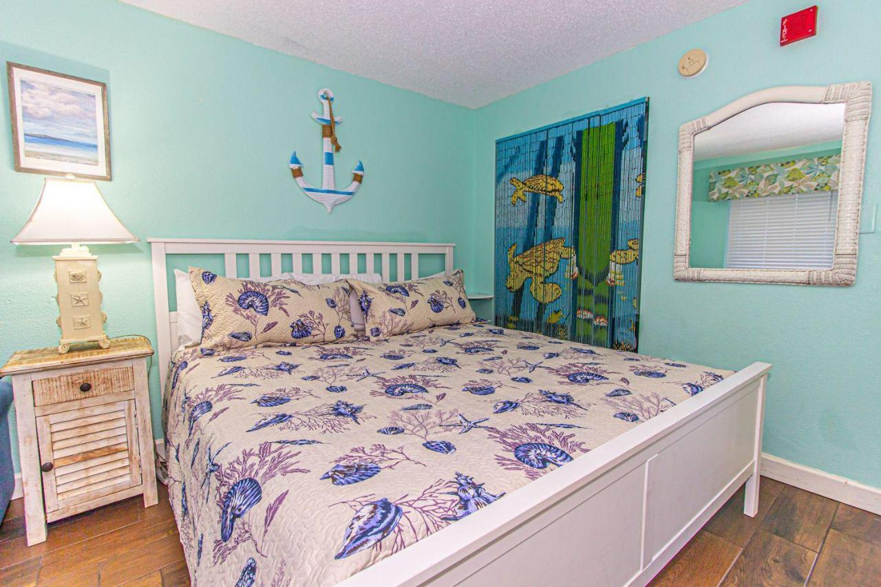 Ocean View King Monterey Bay 1411 Sleeps 7 Guests Apartment