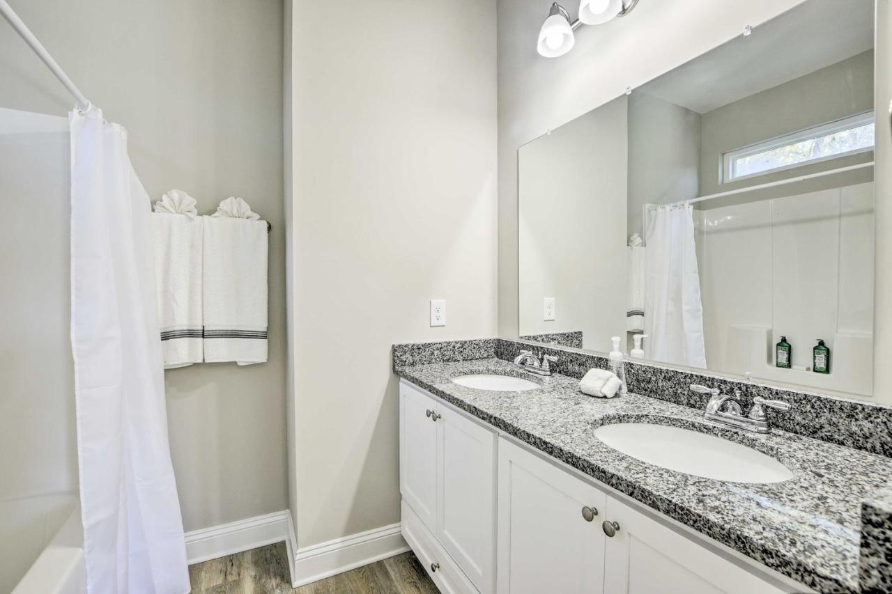 Modern Escape In The Heart Of Murrells Inlet Holiday home Myrtle Beach