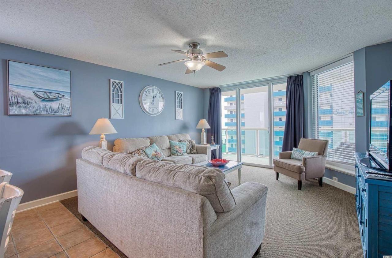 Malibu Pointe Beach Club - Across The Street From The Ocean! Sleeps 13 Guests!