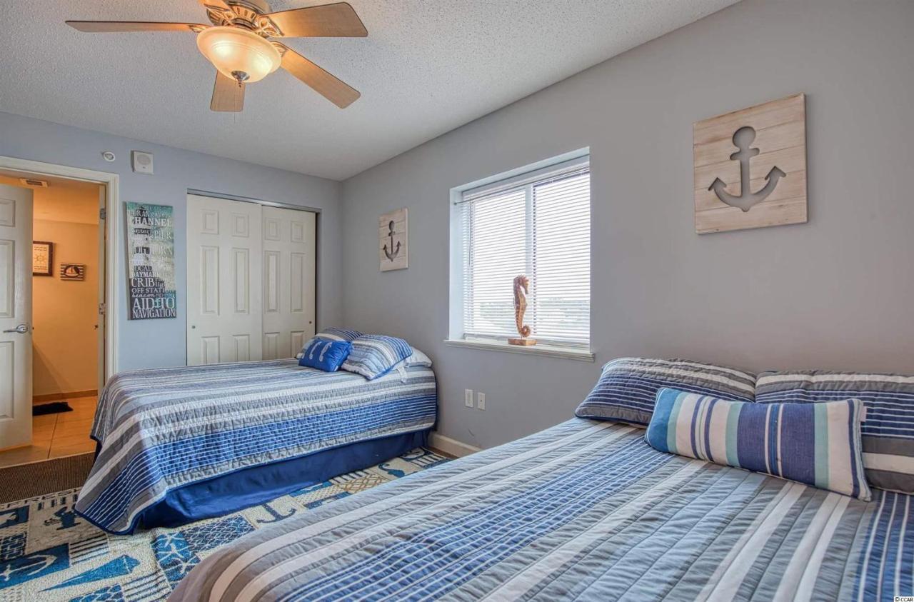 Malibu Pointe Beach Club - Across The Street From The Ocean! Sleeps 13 Guests! Holiday home *