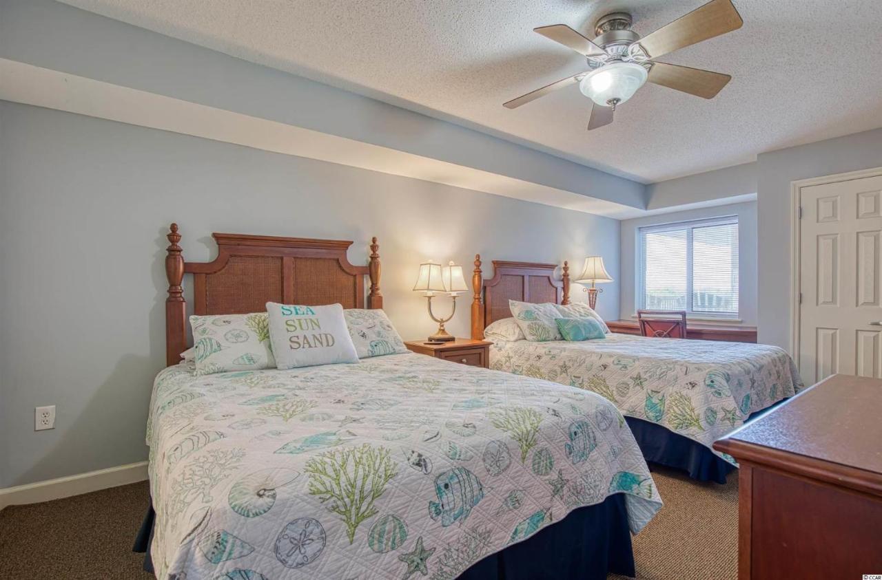 Malibu Pointe Beach Club - Across The Street From The Ocean! Sleeps 13 Guests! Holiday home *