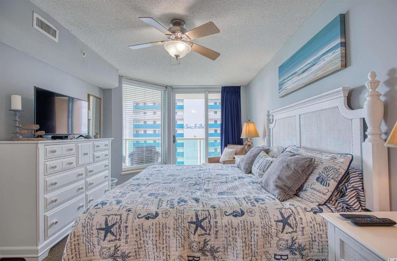 Malibu Pointe Beach Club - Across The Street From The Ocean! Sleeps 13 Guests! Holiday home *