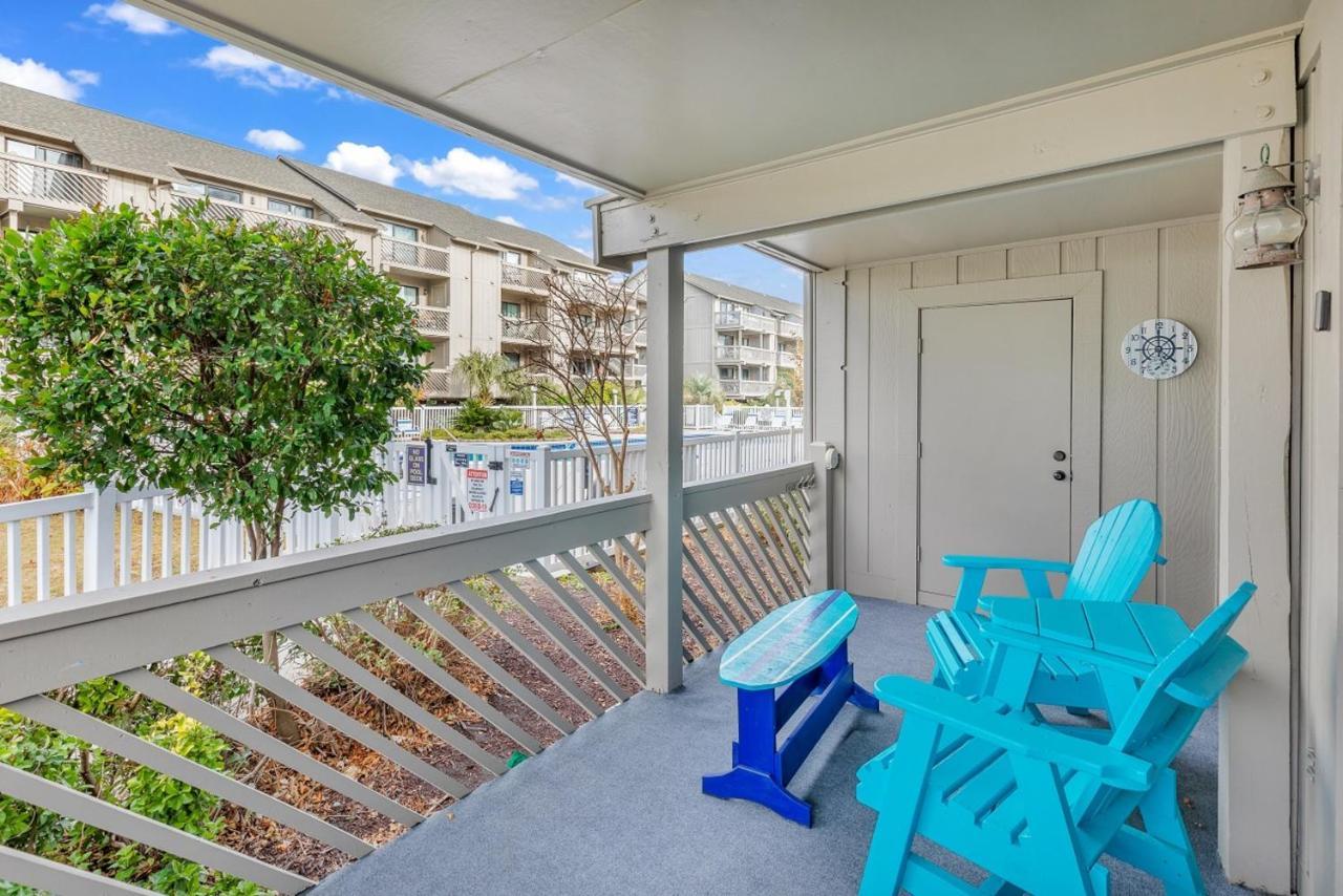 Spacious Modern - 1st Floor - One Block To The