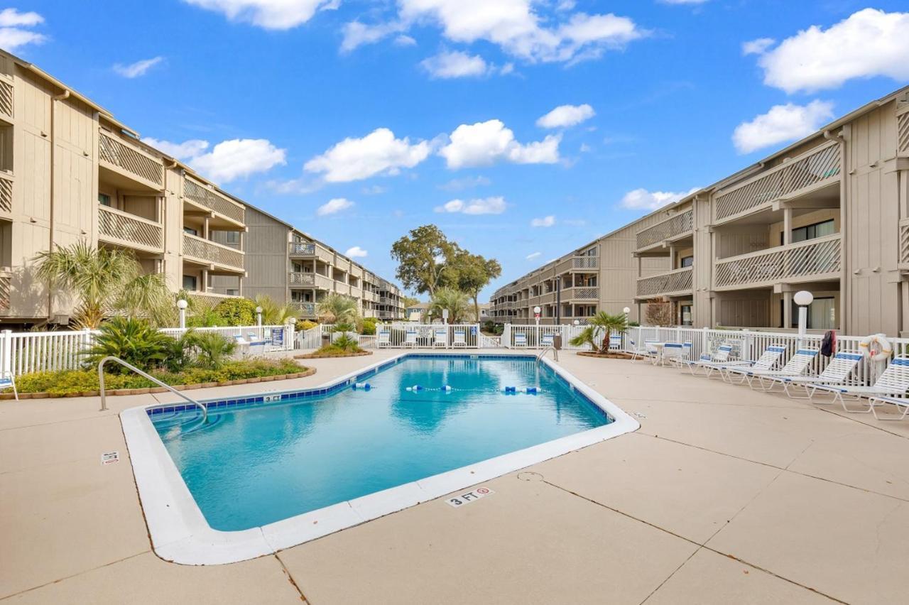 Spacious Modern - 1st Floor - One Block To The Myrtle Beach