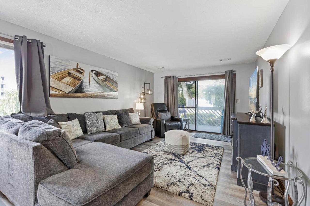 Spacious Modern - 1st Floor - One Block To The Apartment Myrtle Beach