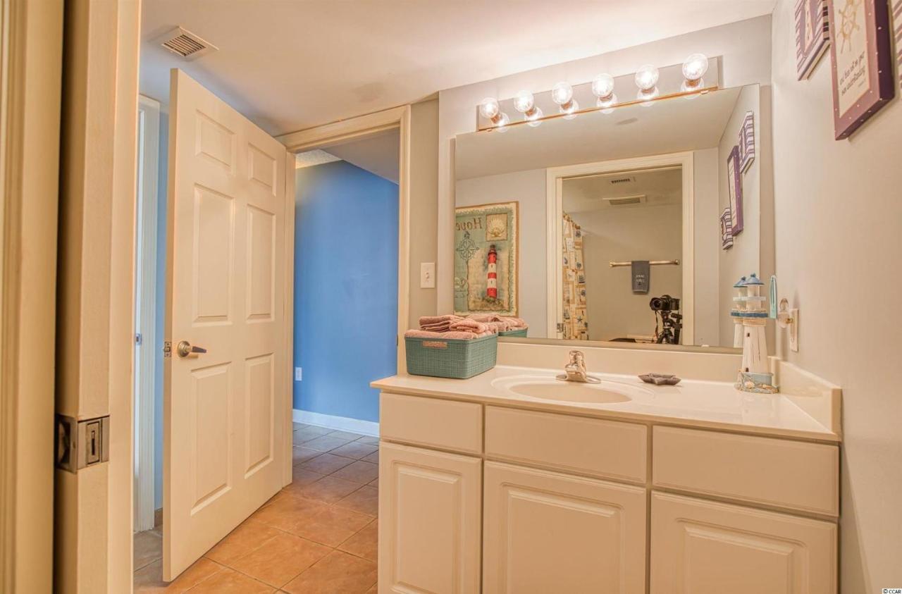 Holiday home Malibu Pointe Beach Club - Across The Street From The Ocean! Sleeps 13 Guests!