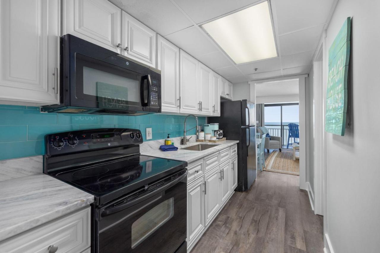 Luxurious Fully Renovated 12th Story Ocean Front