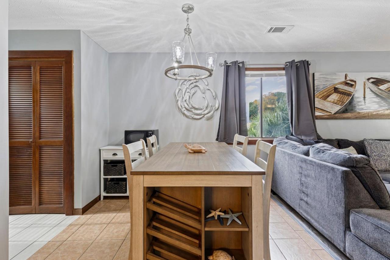 Spacious Modern - 1st Floor - One Block To The Apartment Myrtle Beach
