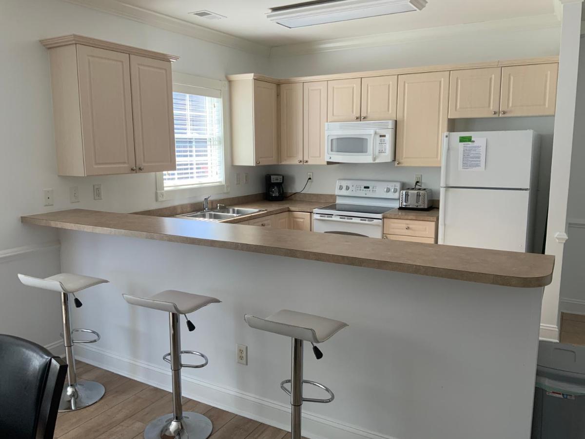 Myrtlewood By Monarch Apartment