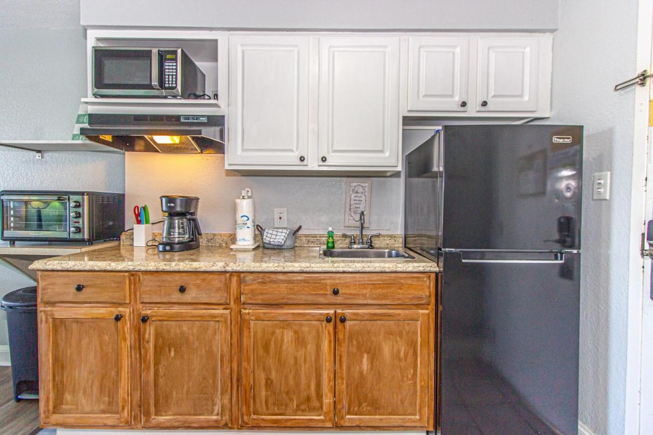 Top Floor With Incredible Views! Sea Mist 51604 - 2 Queen Beds And Kitchenette!