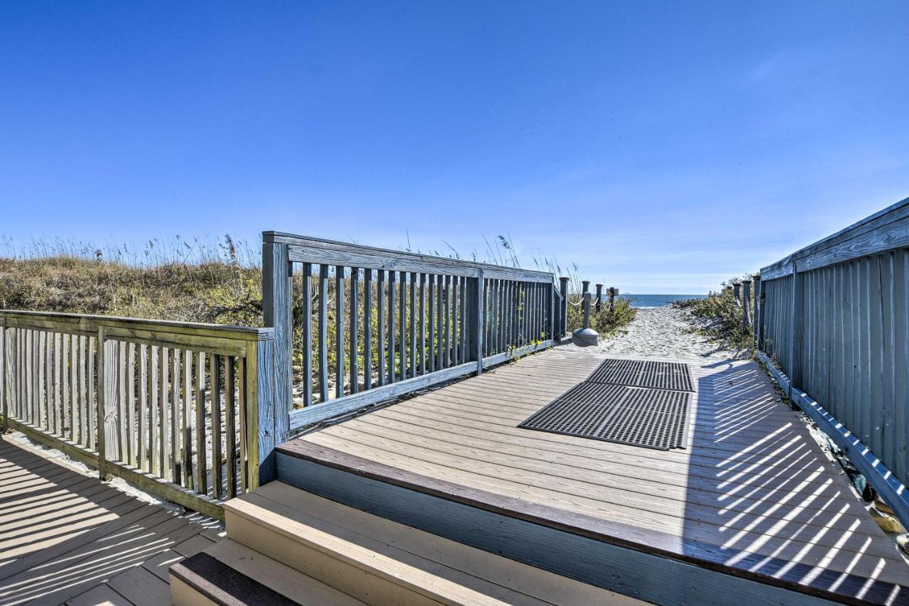 Bright North Myrtle - Steps To Beach! Myrtle Beach